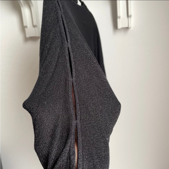 LAURA PETITE BLACKE SWEATER FOR WOMEN SMALL SIZE. - Picture 8 of 8